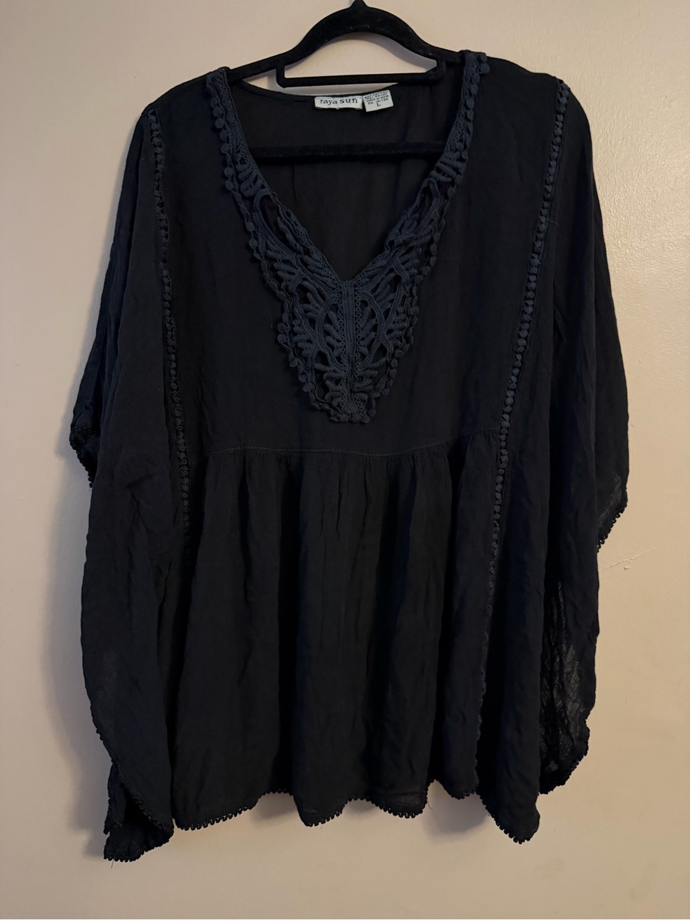 raya sun Black Crochet V-Neck Tunic